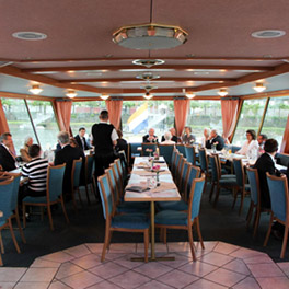 Rheinschifffahrt zum Stiftungsfest